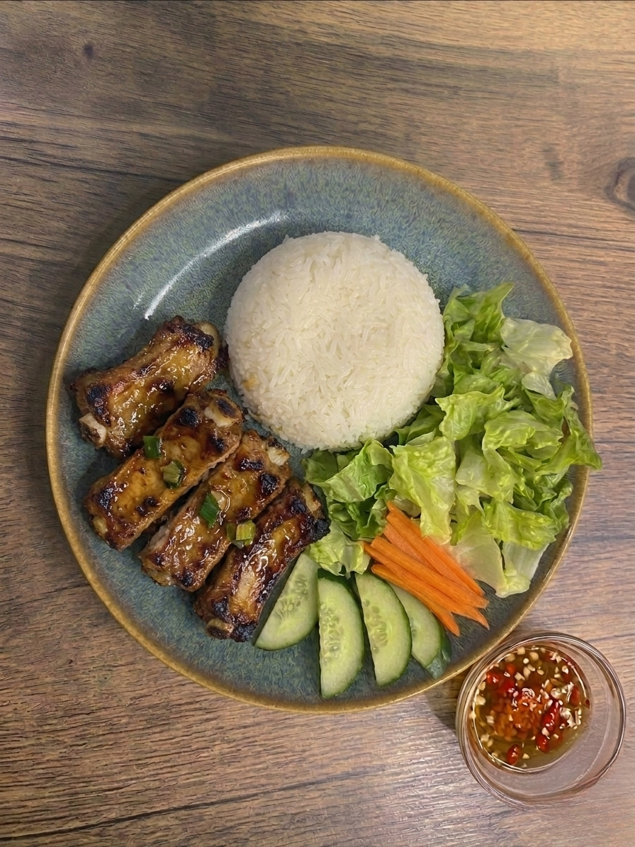 Cơm sườn heo nướng
