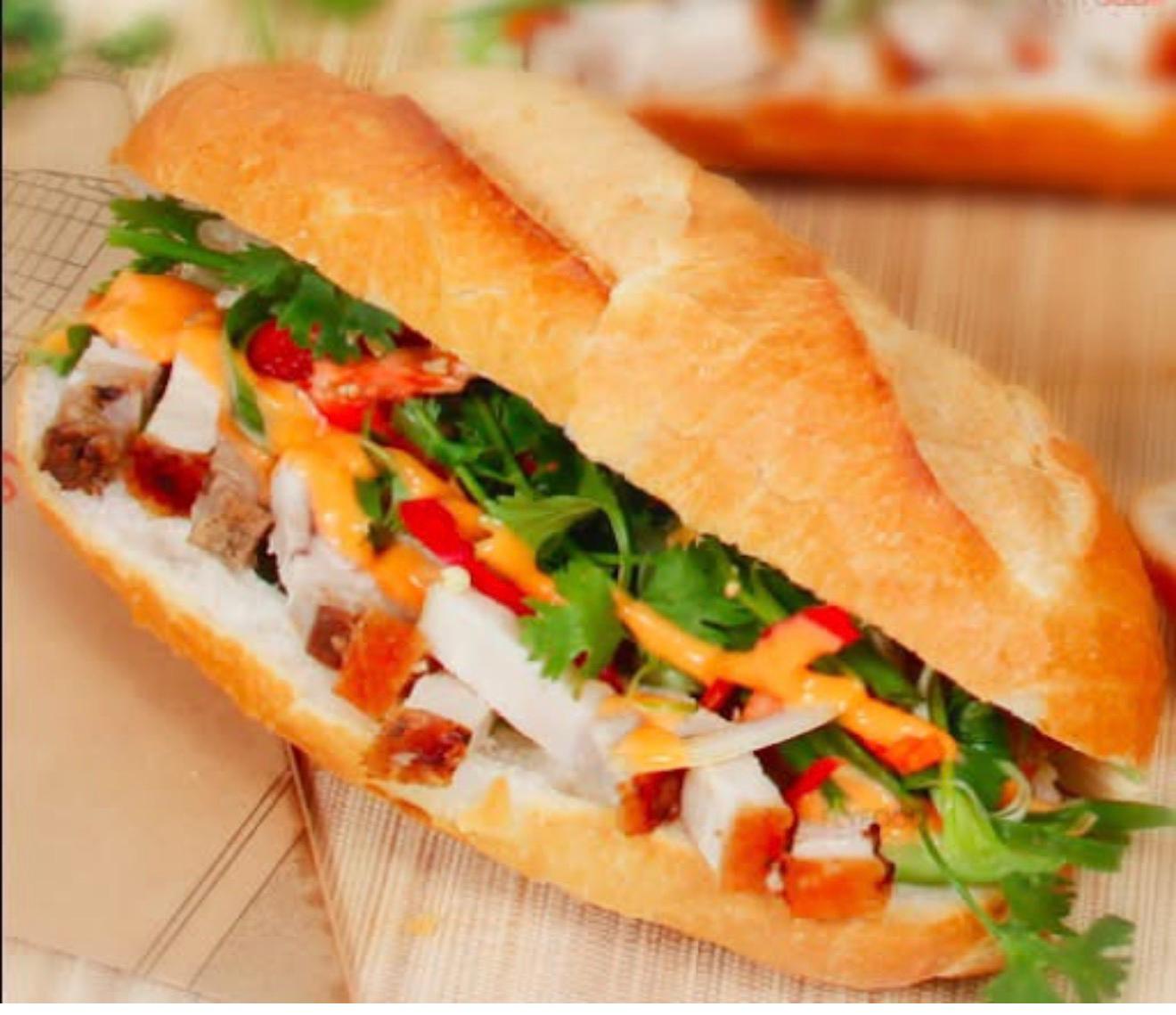 Bánh mì heo quay